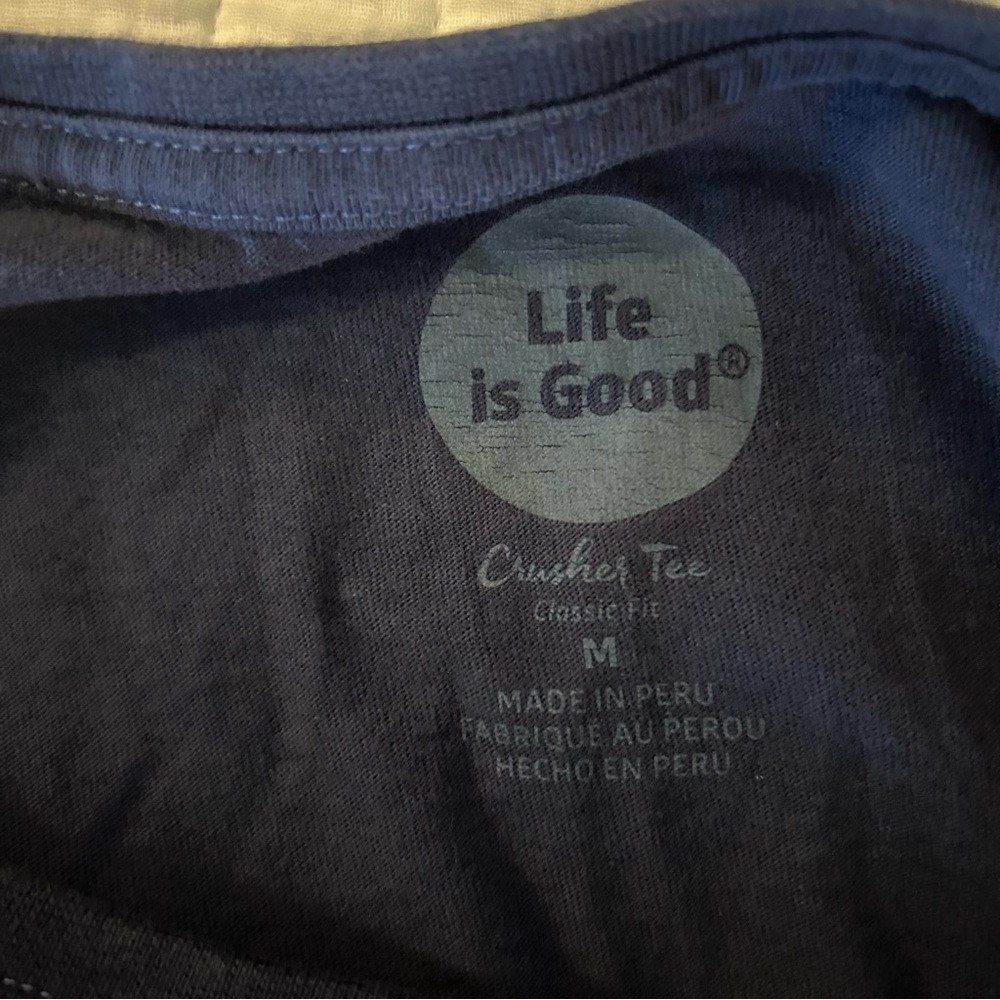 Life is Good Navy Lion Crusher Tee. Size Medium. - Picture 5 of 9